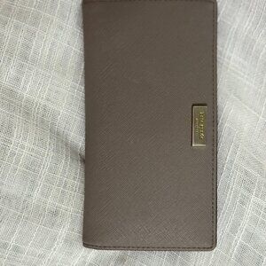 Kate Spade New York Taupe Saffiano Leather Wallet